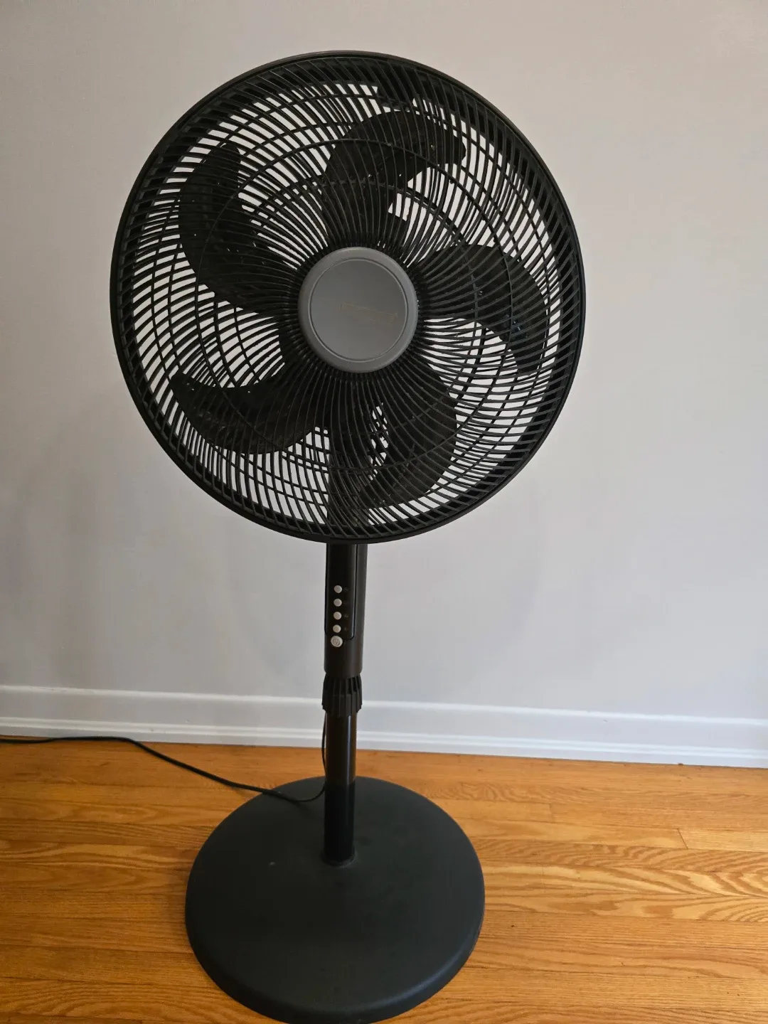 Pedestal fan