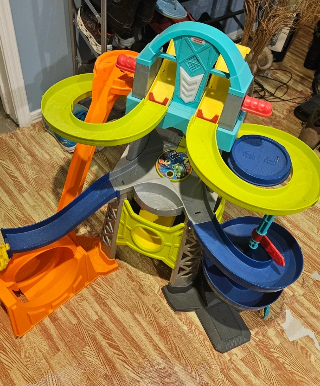 Little People Launch & Loop Speedway