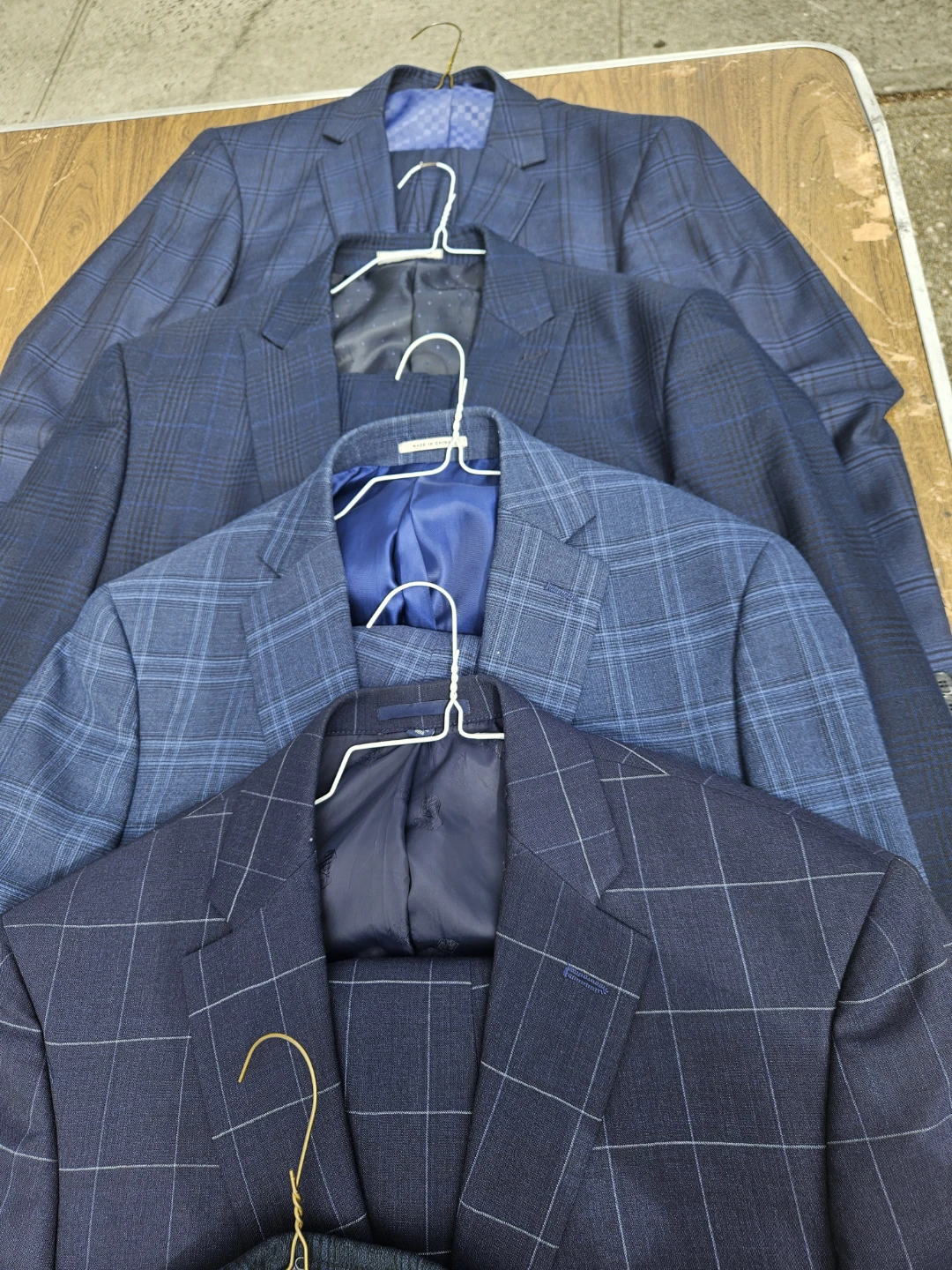 5 used suits. Size 42L - photo 3