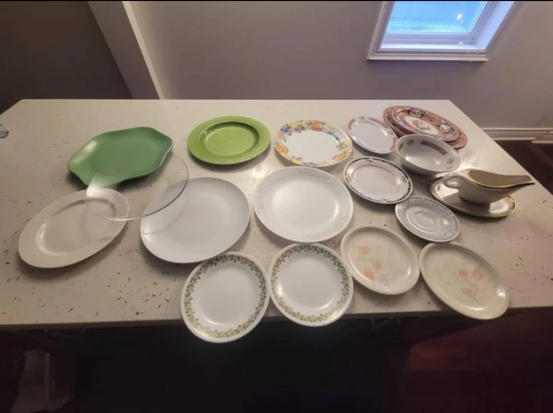$1 each Dinnerware - Plates, Bowls & Mugs - photo 2