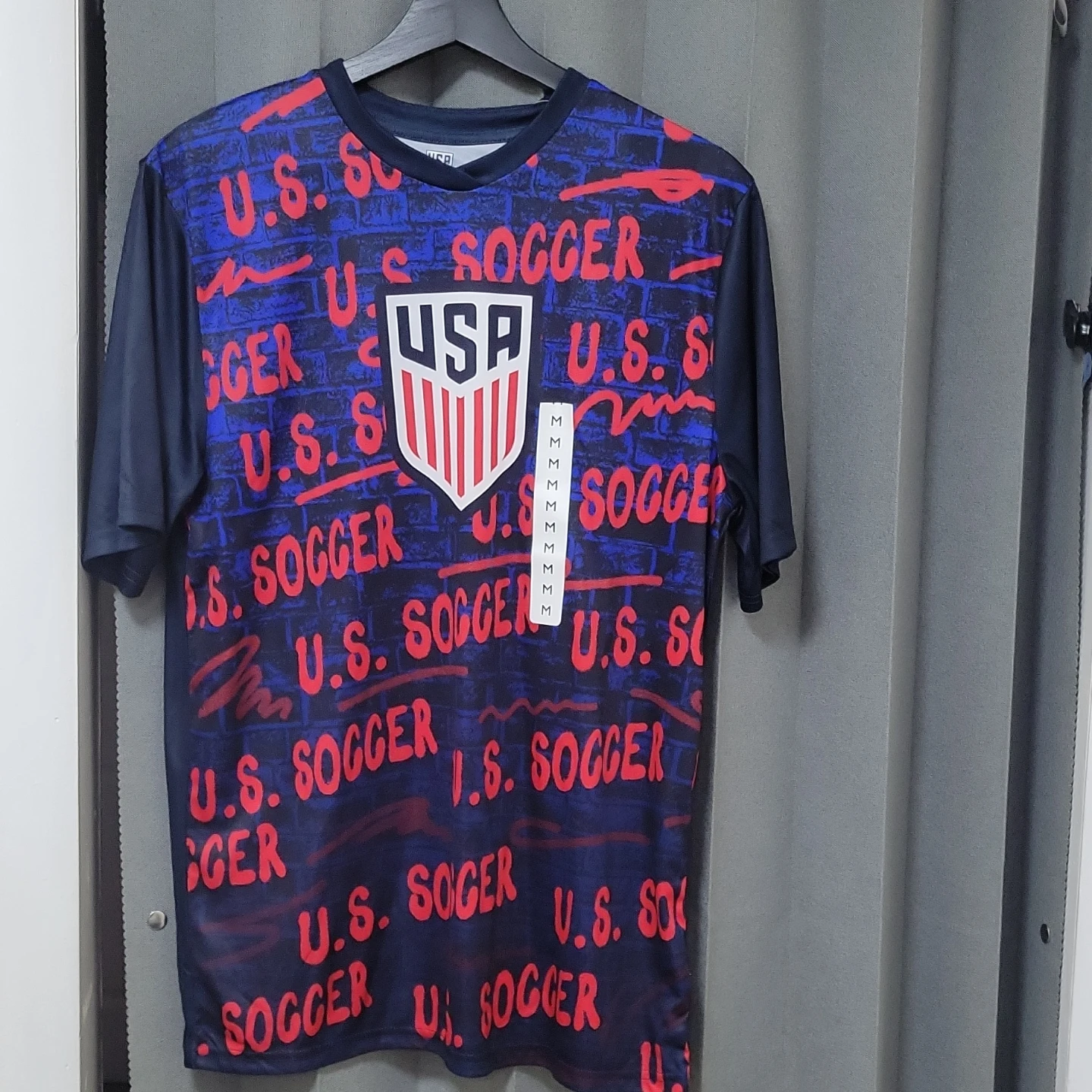 U.S. Soccer T-Shirt - Blue/Red Graphic - Size M - photo 2