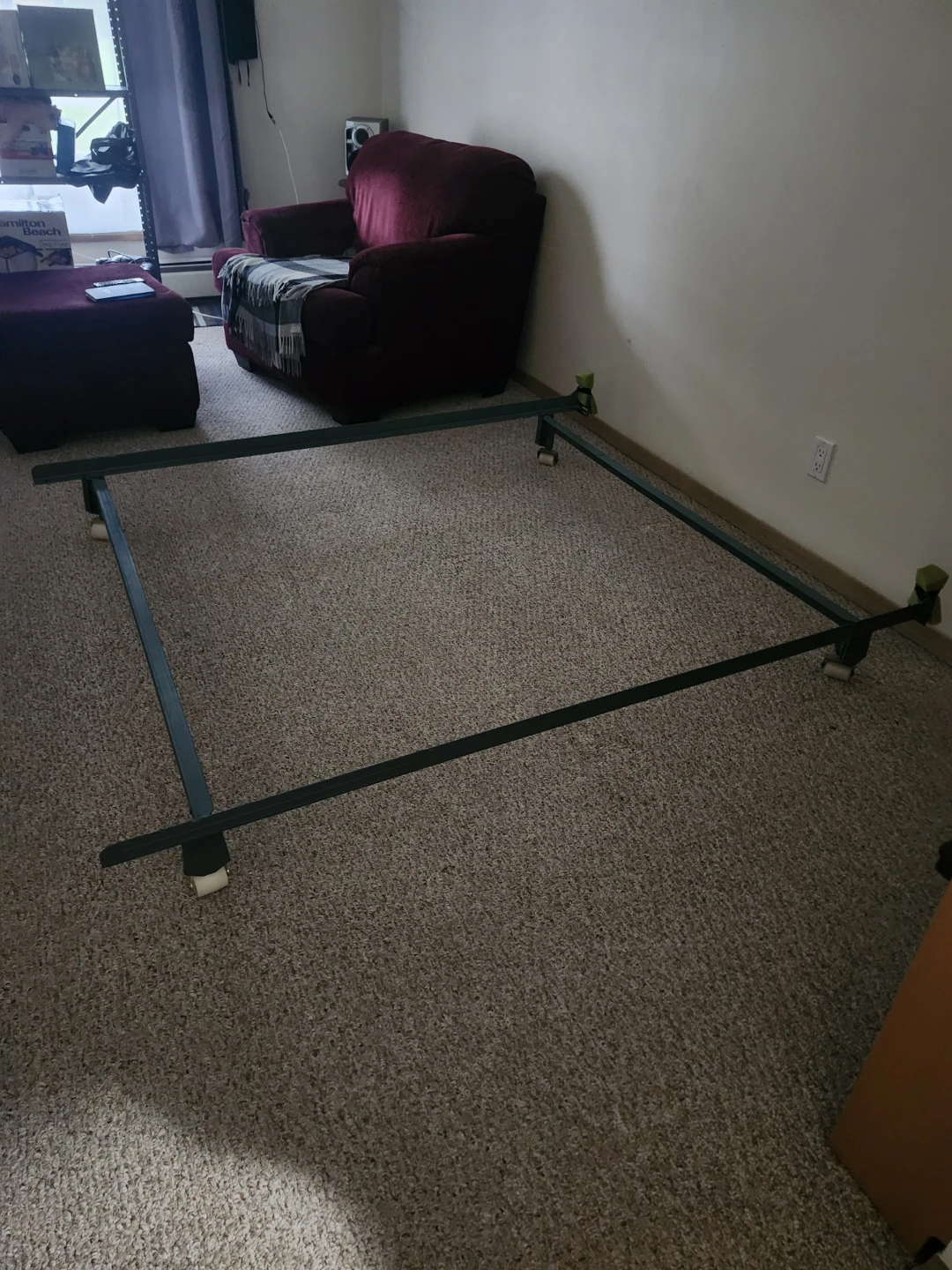 Queen mattress boxspring and metal frame - photo 4