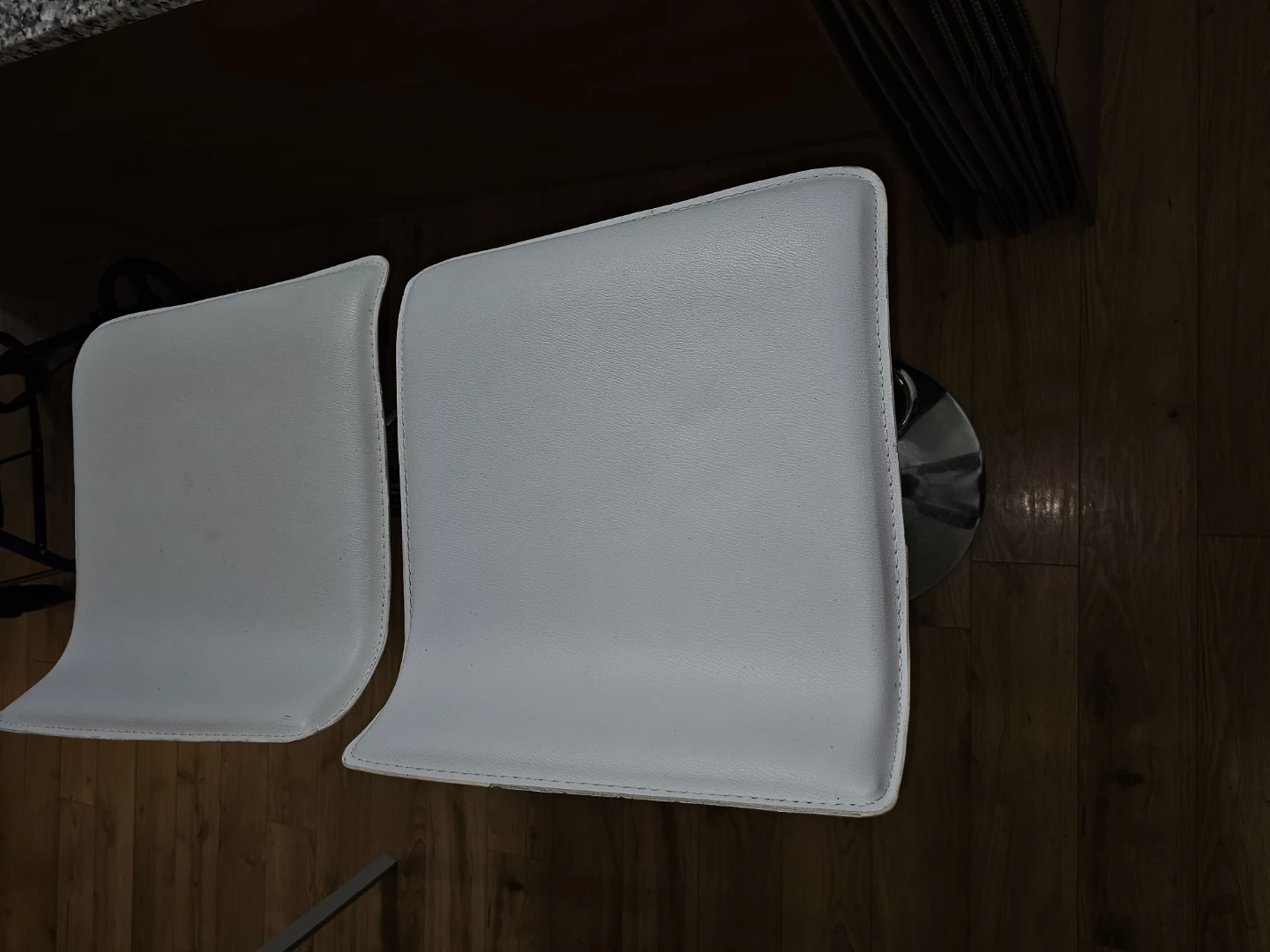 2 White Bar Stools and Round Table Set - photo 3