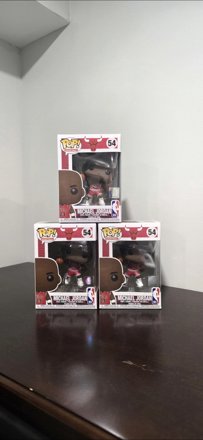 Ted Lasso, Michael Jordan, Biggie Smalls, Tupac Shakur - photo 4