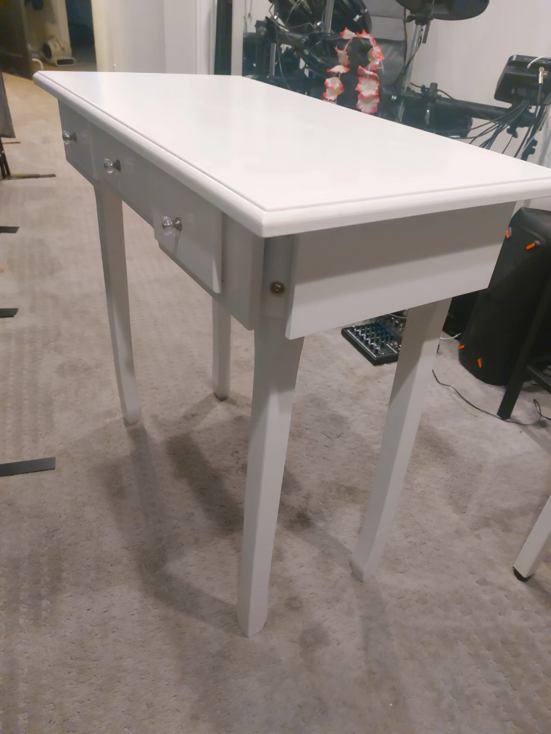 White Vanity Table with 3 Drawers - photo 5