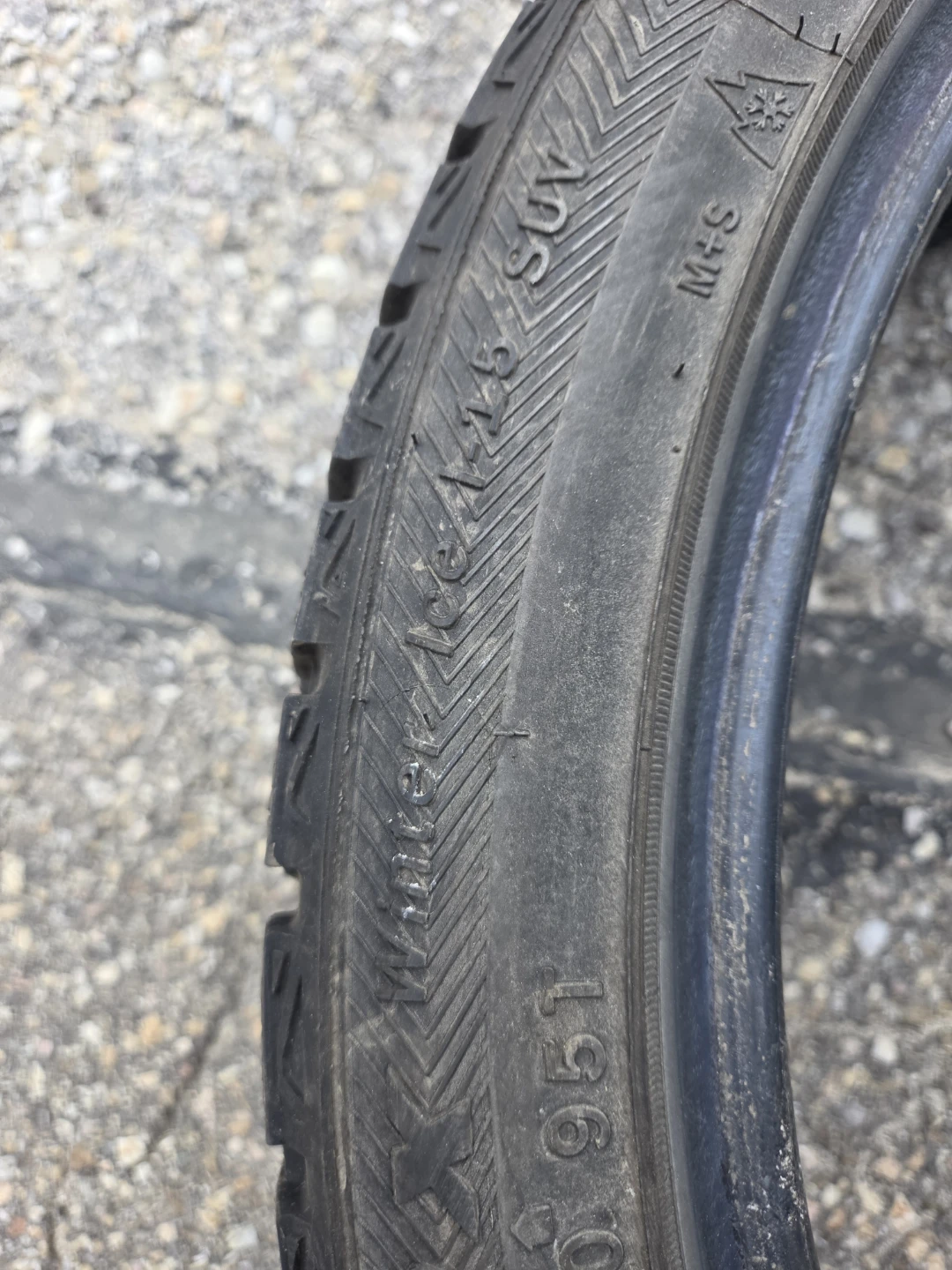 2 tire 245/40R20 Green-Max Winter Ice I-15 SUV - photo 4