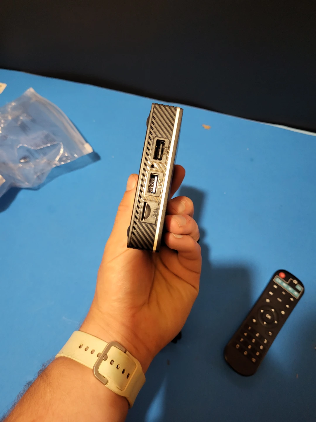 HKE360 Android TV Box - photo 3