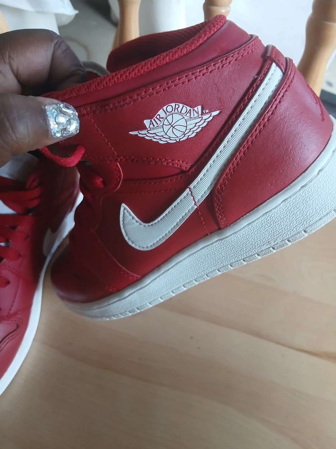 Air Jordan 1 Mid Red Sneakers - photo 2