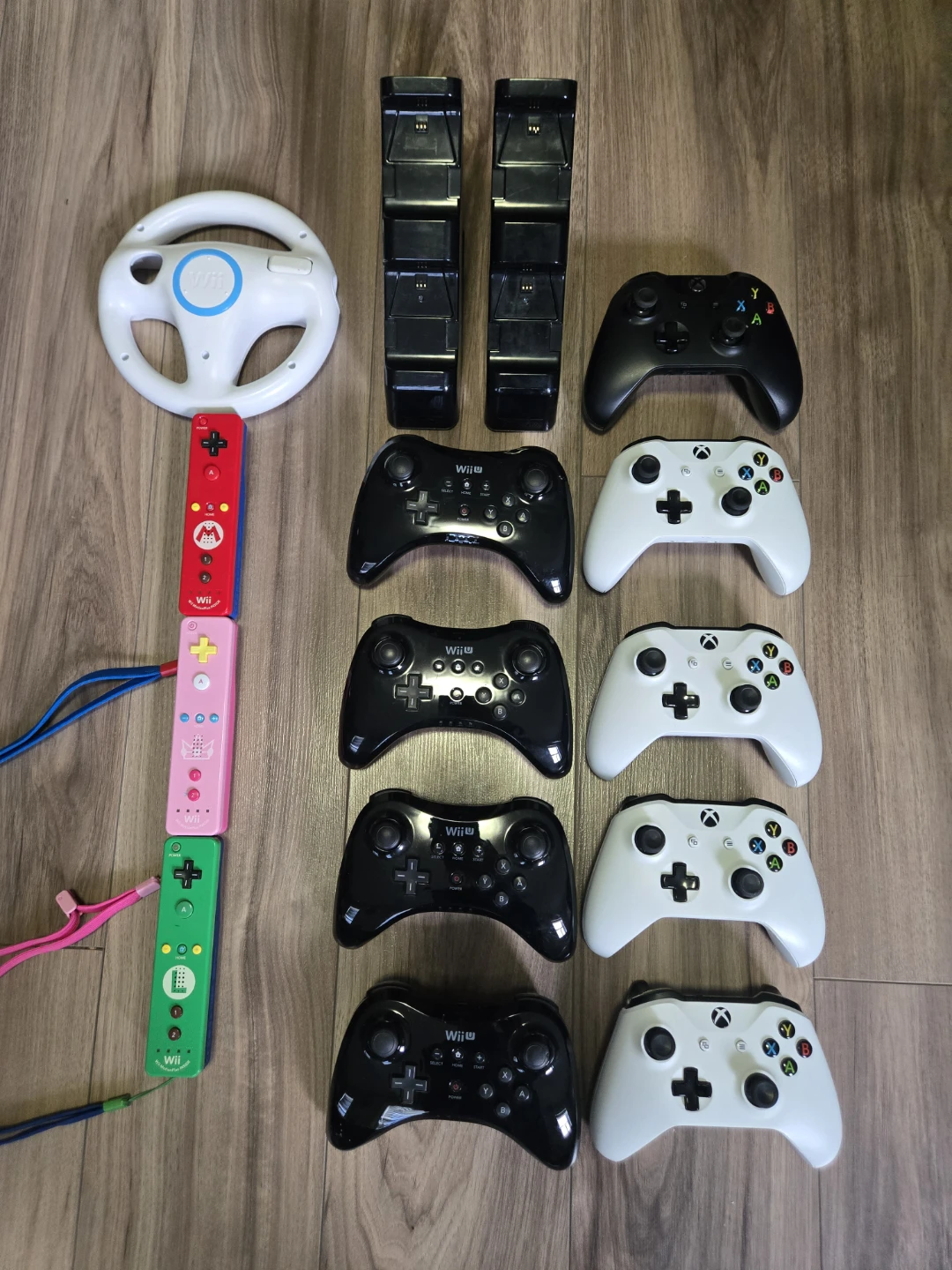 Nintendo Wii U and Xbox One controller bundle