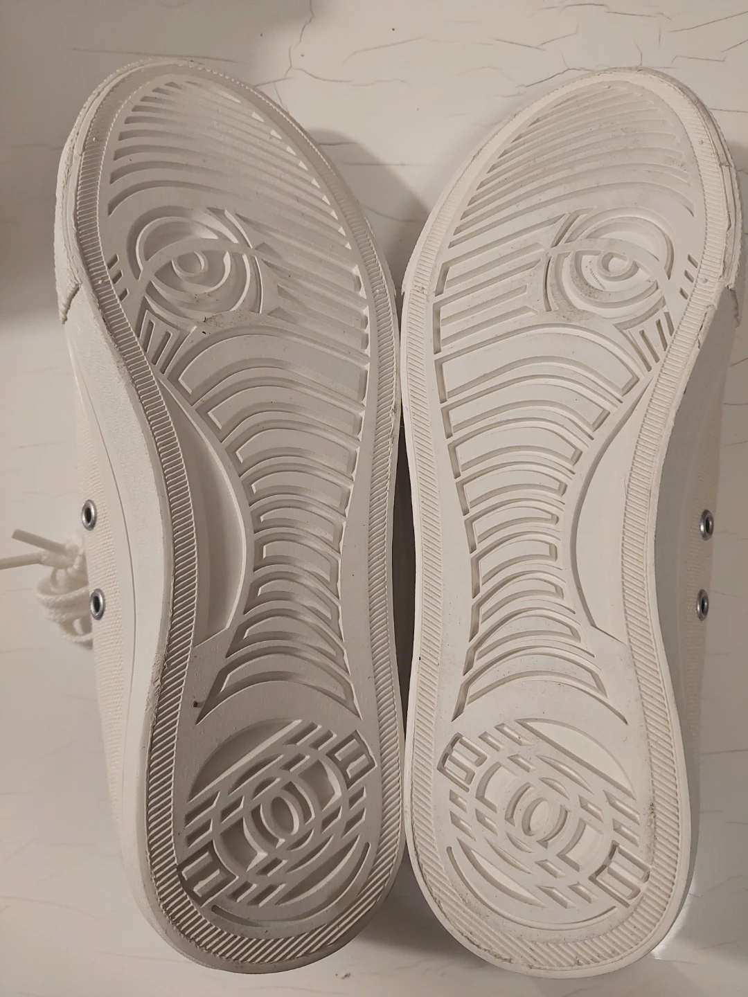 MUJI White Canvas Sneakers - photo 2