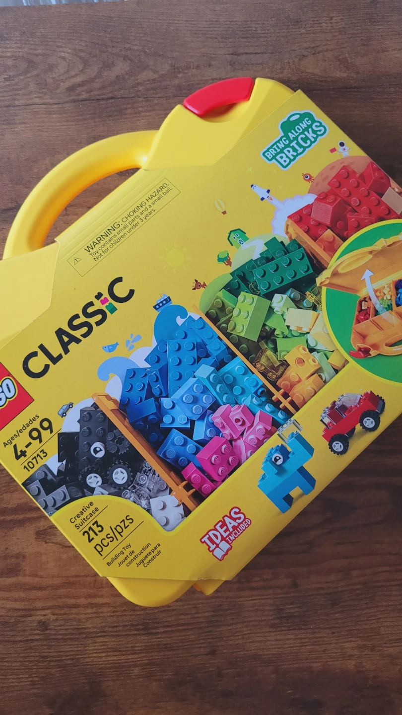 Brand New Sealed LEGO Classic Creative Suitcase – 213 Pieces - photo 3