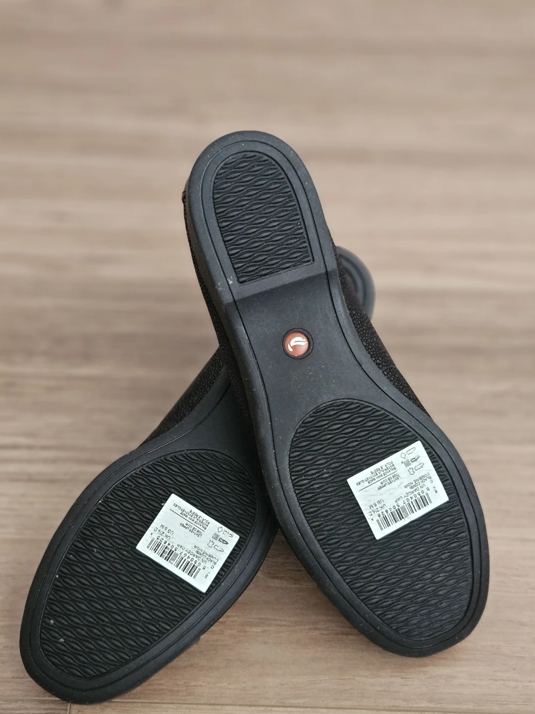 Clarks Unstructured Black Ballet Flats - photo 2