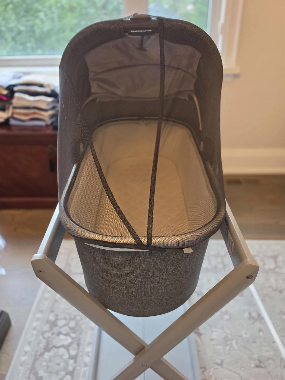 Uppababy Grey Bassinet with Stand - photo 4