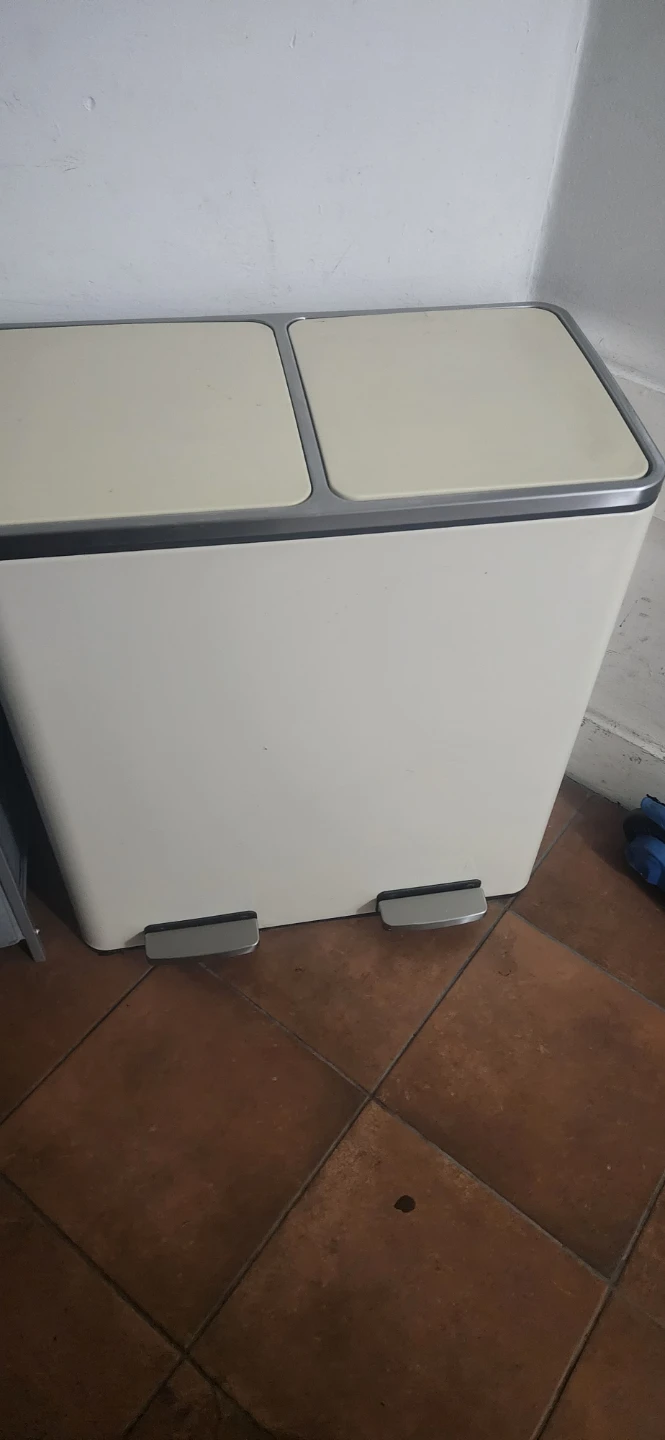 Dual Compartment Trash Can with Foot Pedals - photo 2