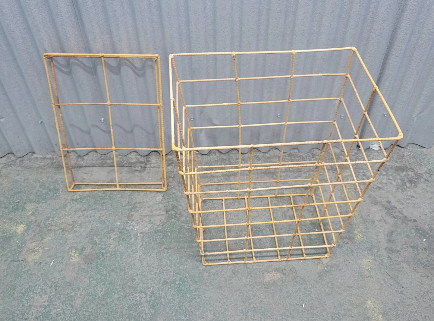 Wire Basket with Lid - photo 2