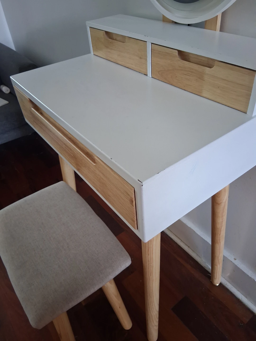 White Vanity Desk with Mirror and Stool - photo 5