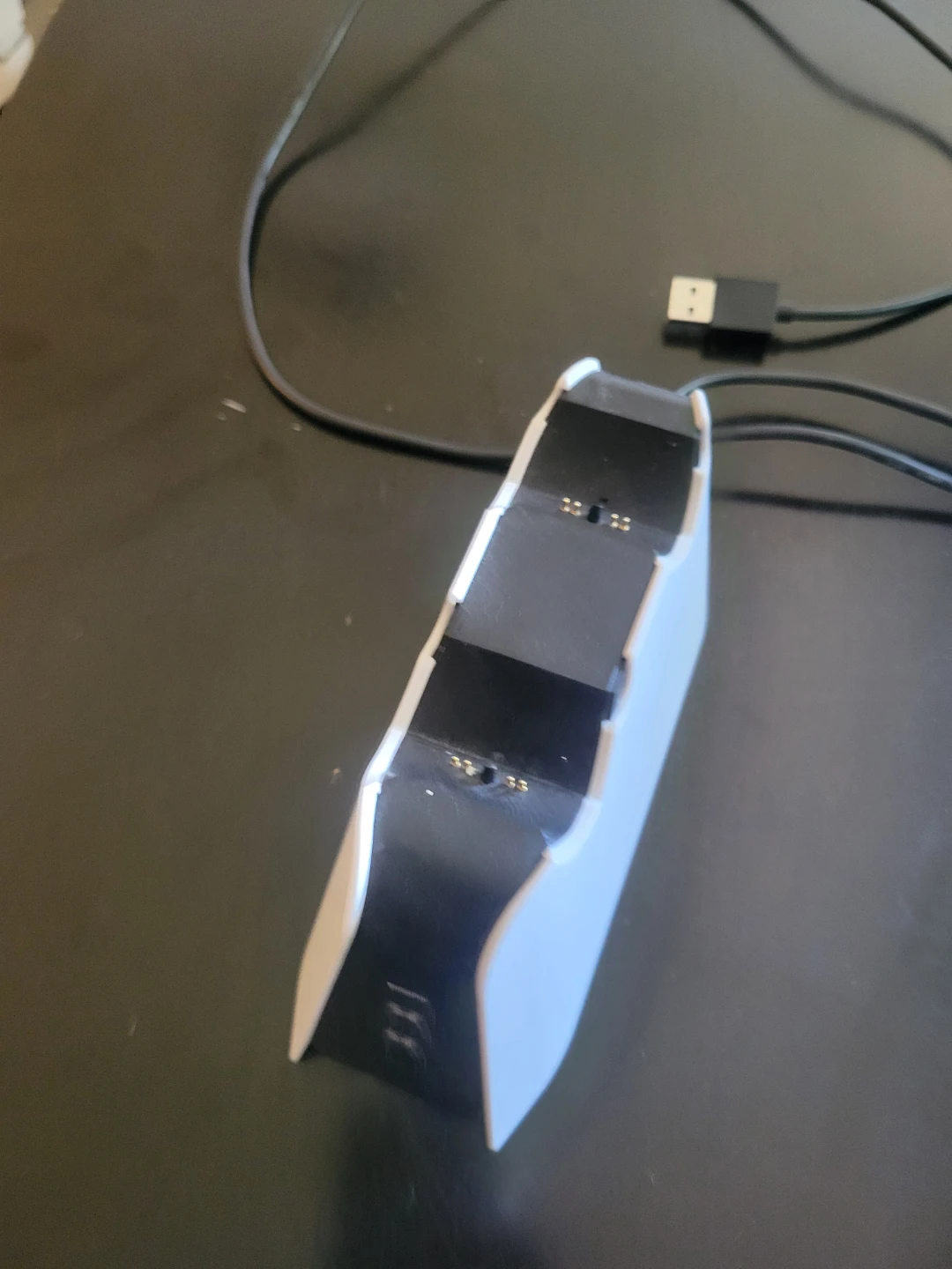 Biogenik Duo Charging Dock for PS5 Controllers - photo 2