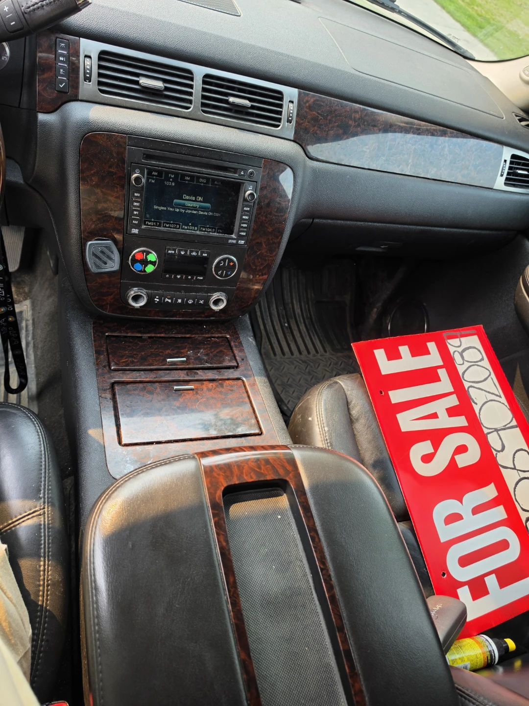 GMC Yukon XL SUV - photo 5