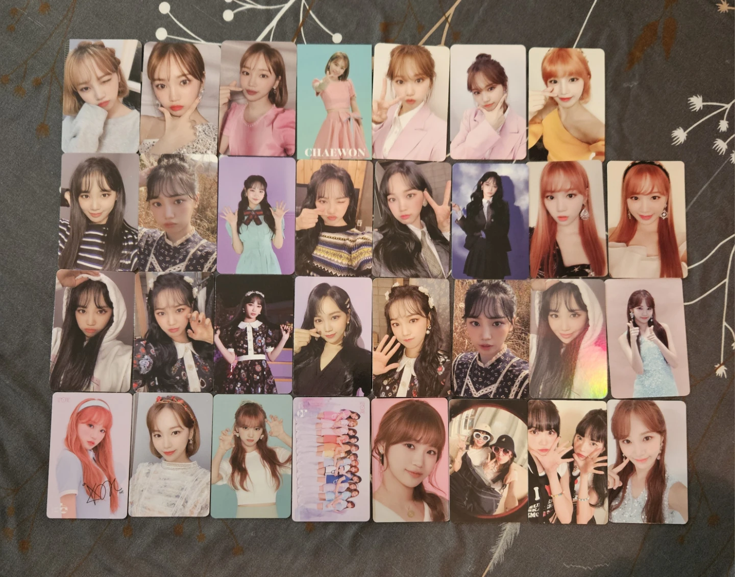 IZONE/LE SSERAFIM - MISC CHAEWON KPOP PHOTOCARDS