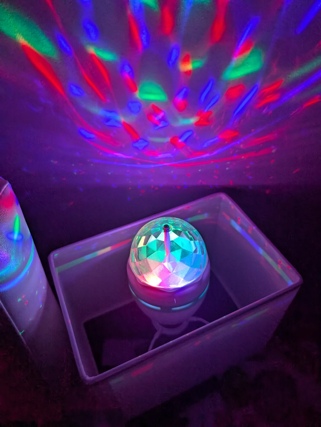 Disco Ball Light Bulb - photo 2