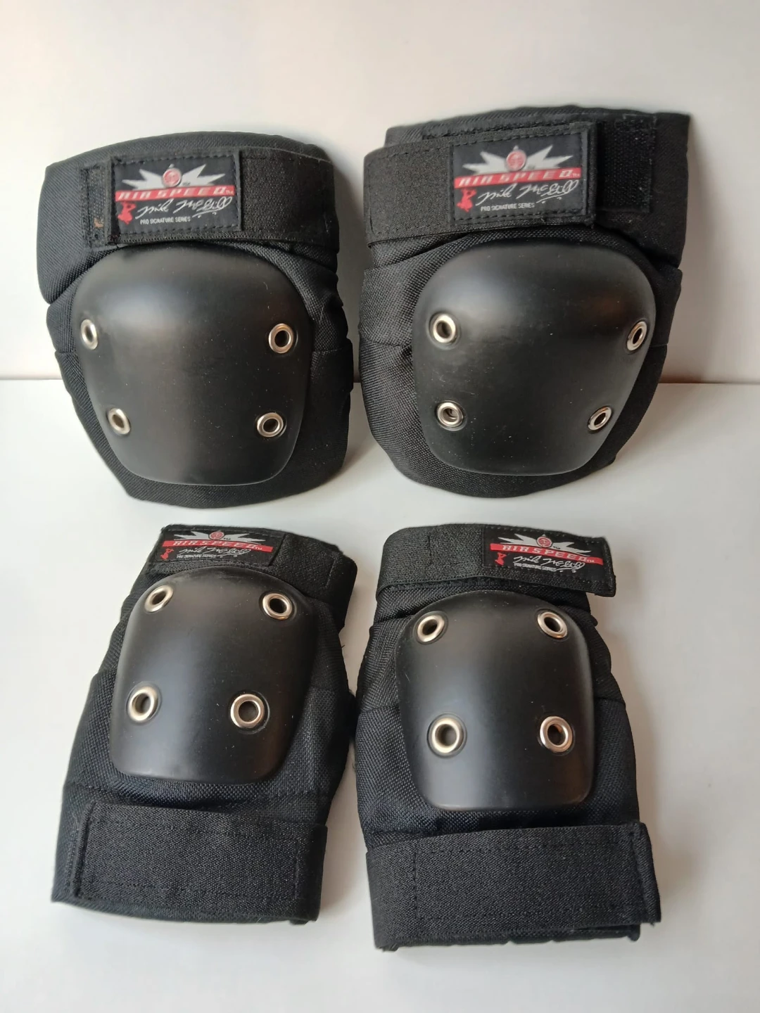 Air Speed Protective Gear Knee Elbow Guards. FIRM PRICE.