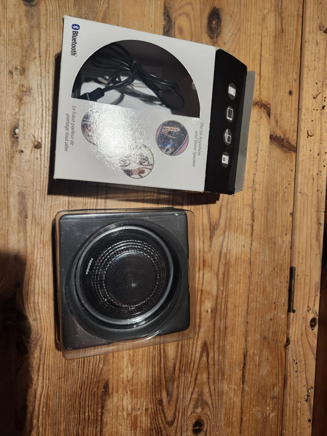 Toshiba TY-SP1 Wireless Speaker
