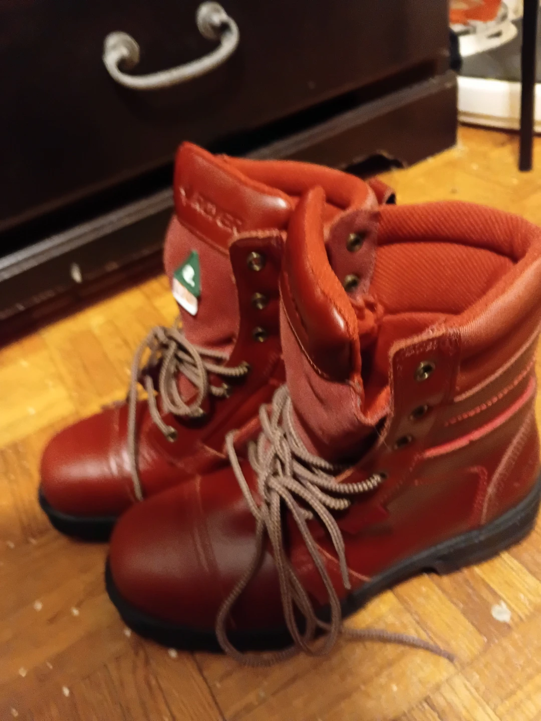 Royer Women's Agility 8-inch Work Boots in burgundy red leather - photo 2