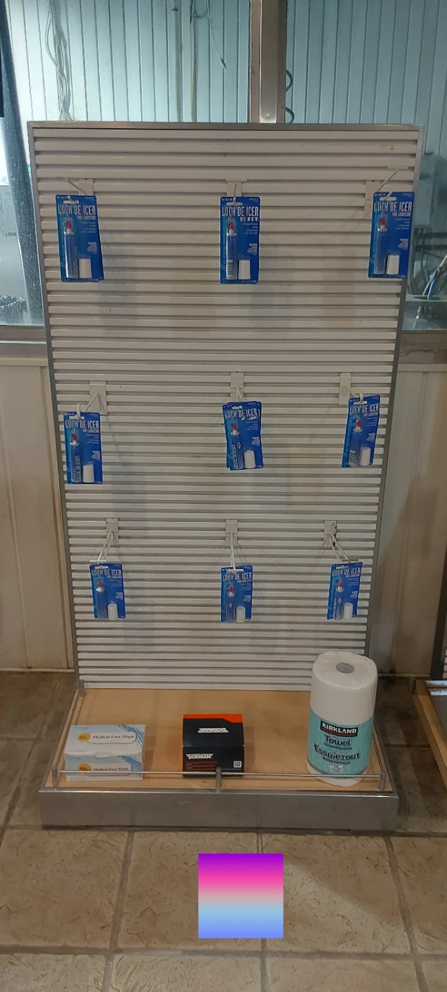 Adjustable Store Display Shelving Units - photo 3