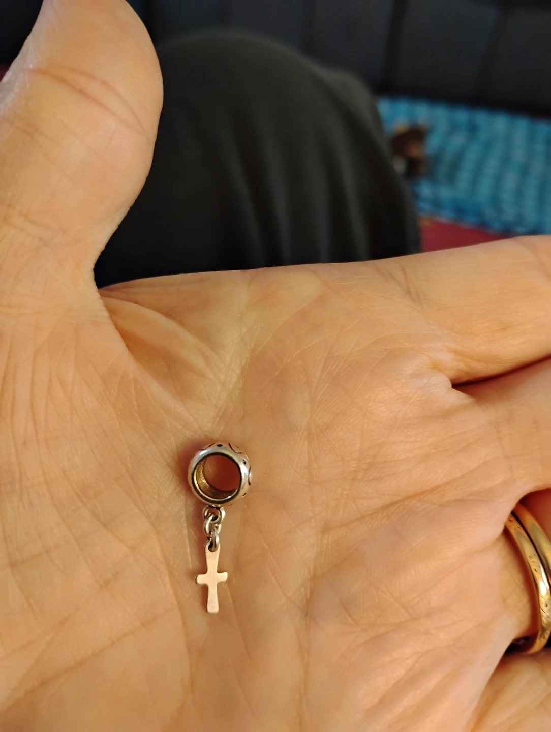 Charm bracelet bead with cross