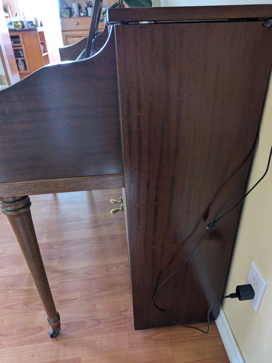 Wurlitzer Console Piano - photo 3