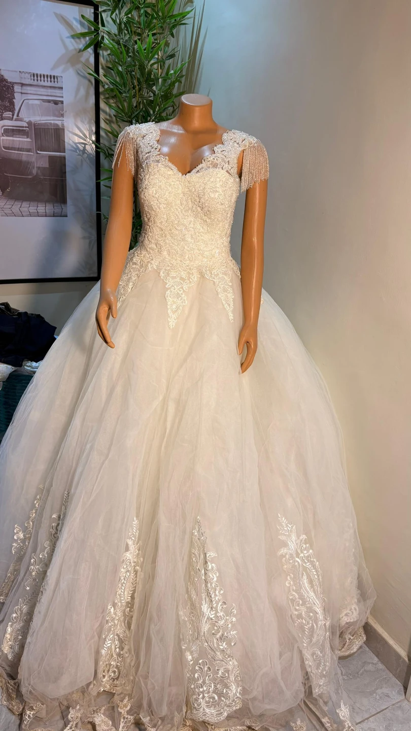 Wedding dress