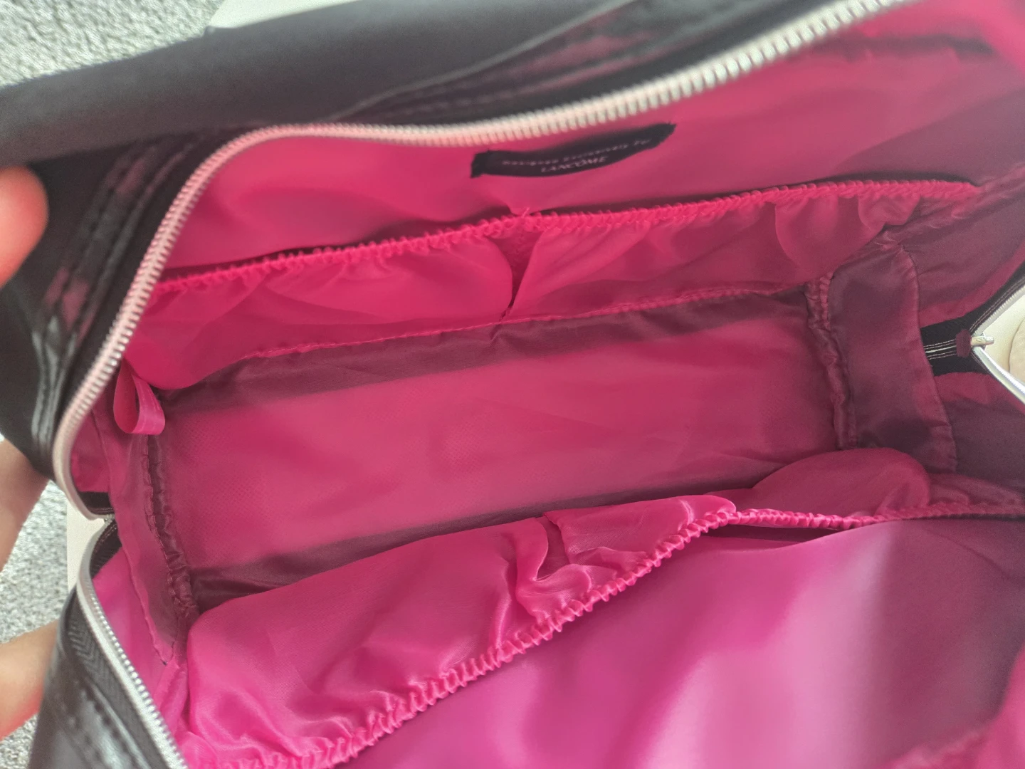 Lancôme Black Travel Cosmetic Bag with Pink Insert - photo 3