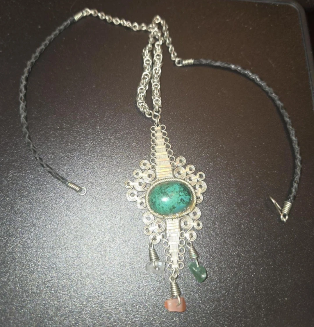 Bohemian Style Silver Tone Pendant Necklace