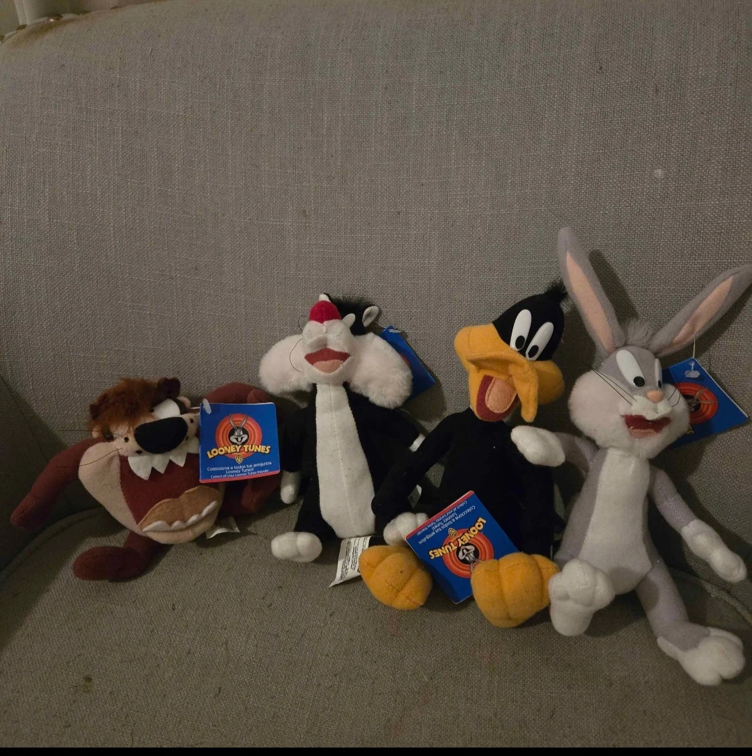 Looney tunes plush toys