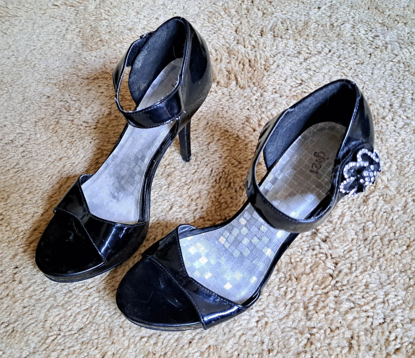 G21 Black Patent Ankle Strap Heels - photo 2