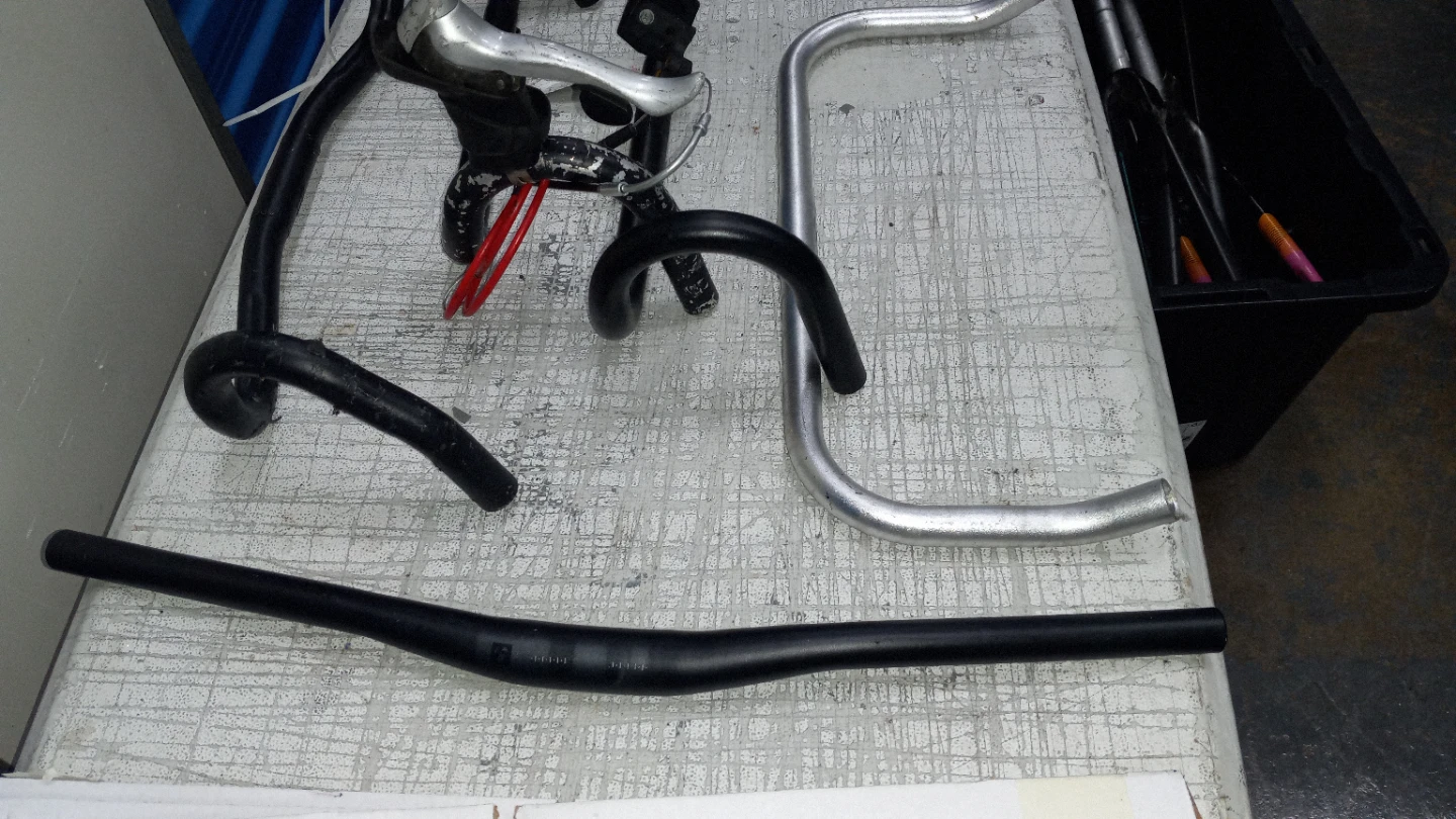 Road Bike handle bars - photo 3