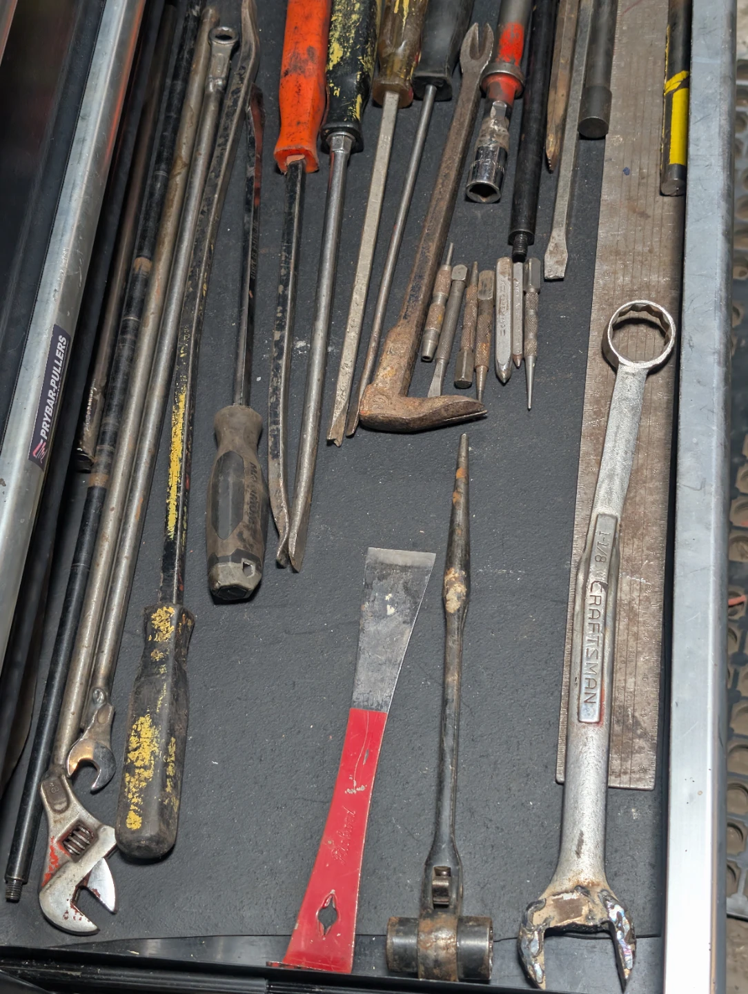 Husky 52 " roll cab and tools - photo 4