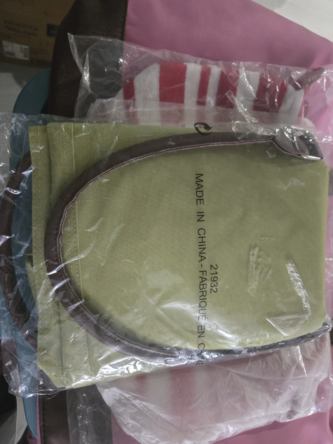 Tote and makeup bags - photo 3