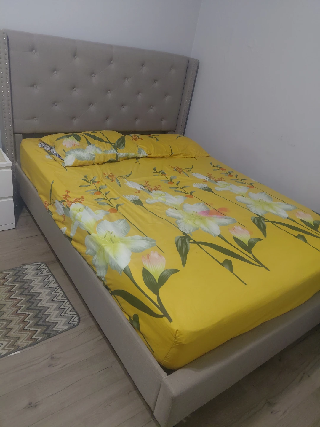 Queen Size Bed Frame with Grey Tufted Headboard