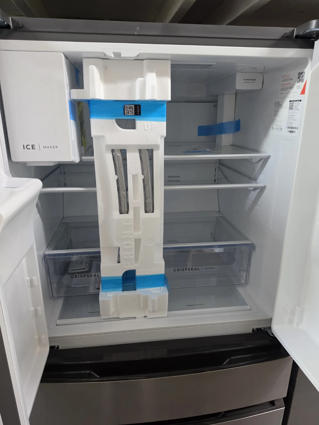 Frigidaire 36in Stainless steel counter depth refrigerator - photo 2