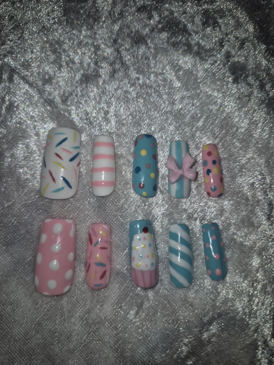 Hand made set of press ons