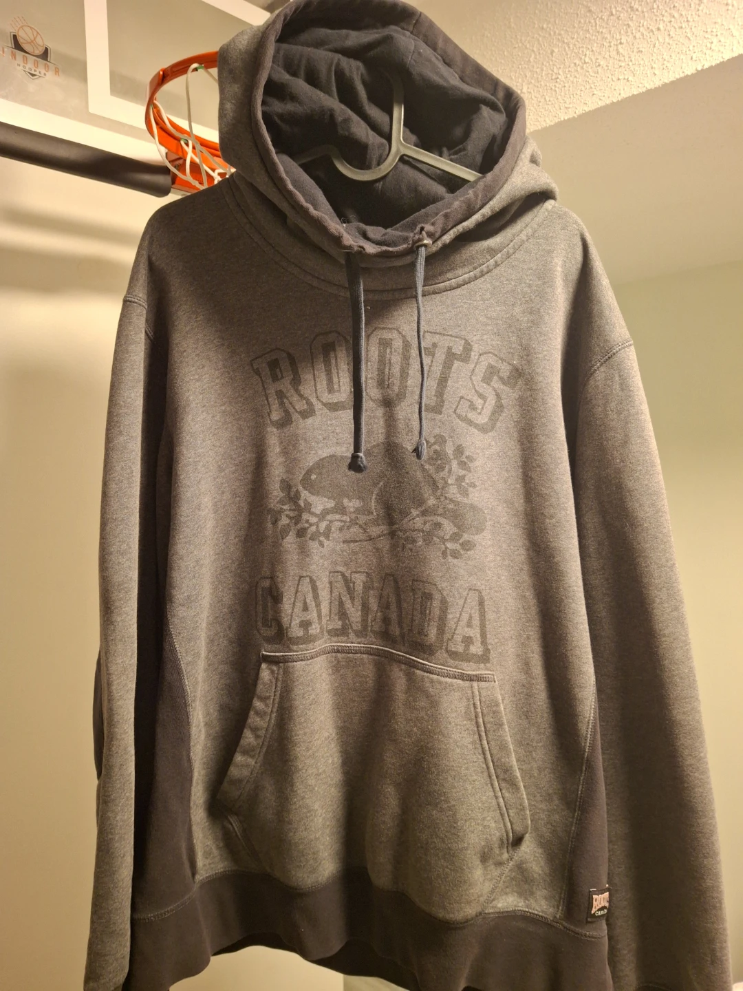 Mens Roots sweater