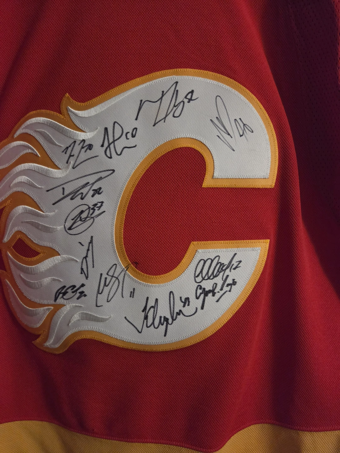 Calgary Flames Signed Hockey Jersey