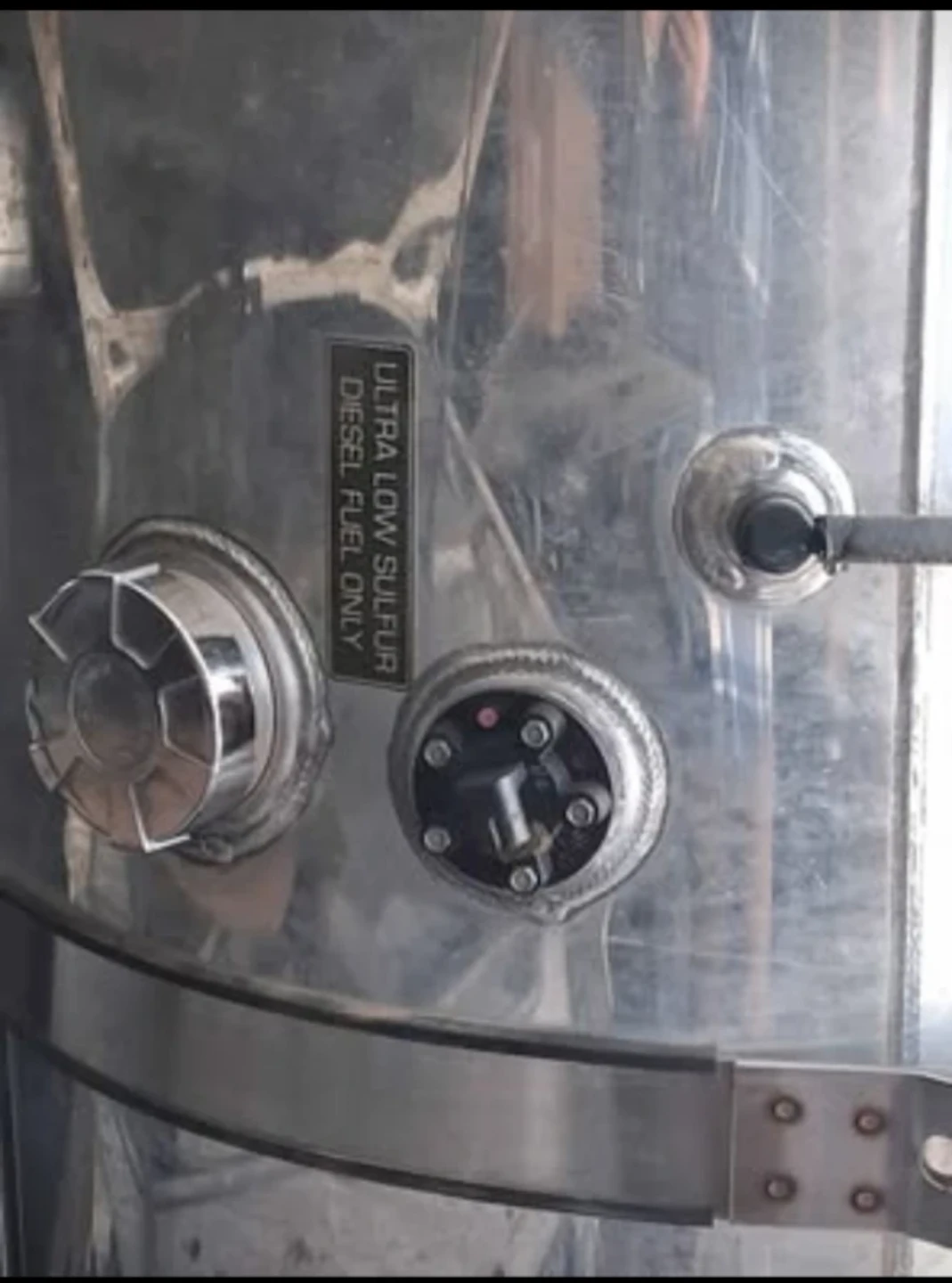 Truck fuel tank - photo 4