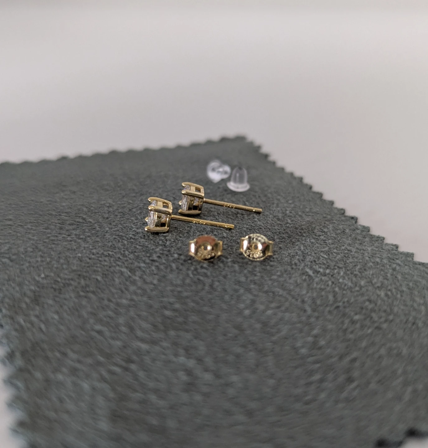 Classic 5mm Cubic Zirconia Stud Earrings (925 Sterling Silver) - photo 5