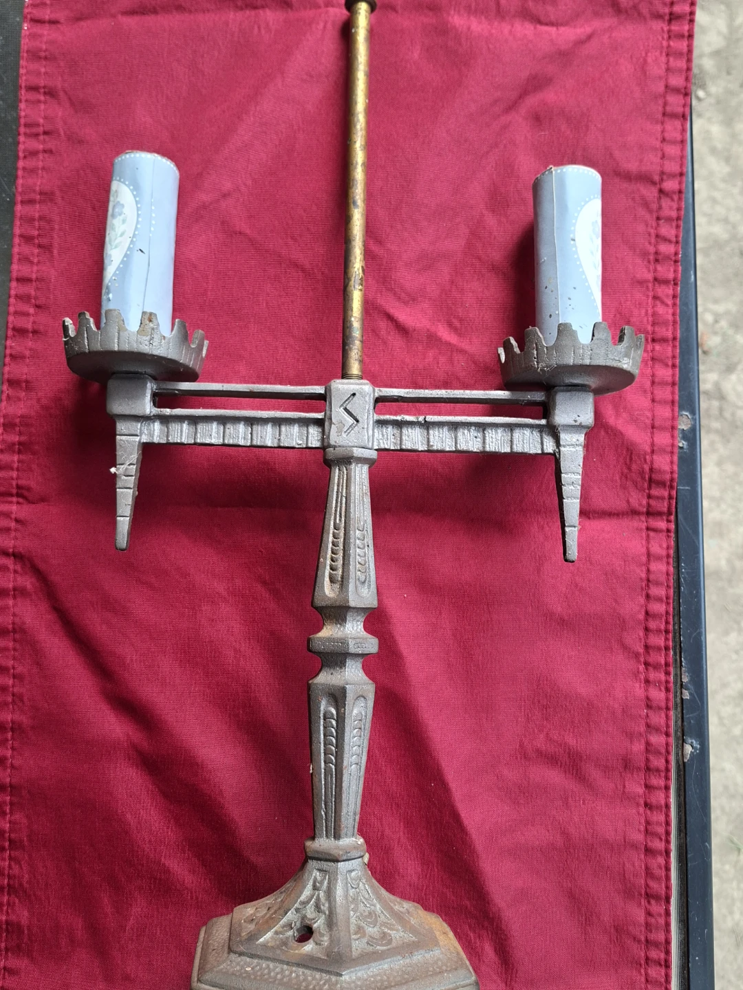 Vintage 2-Light Candlestick Lamp - photo 4