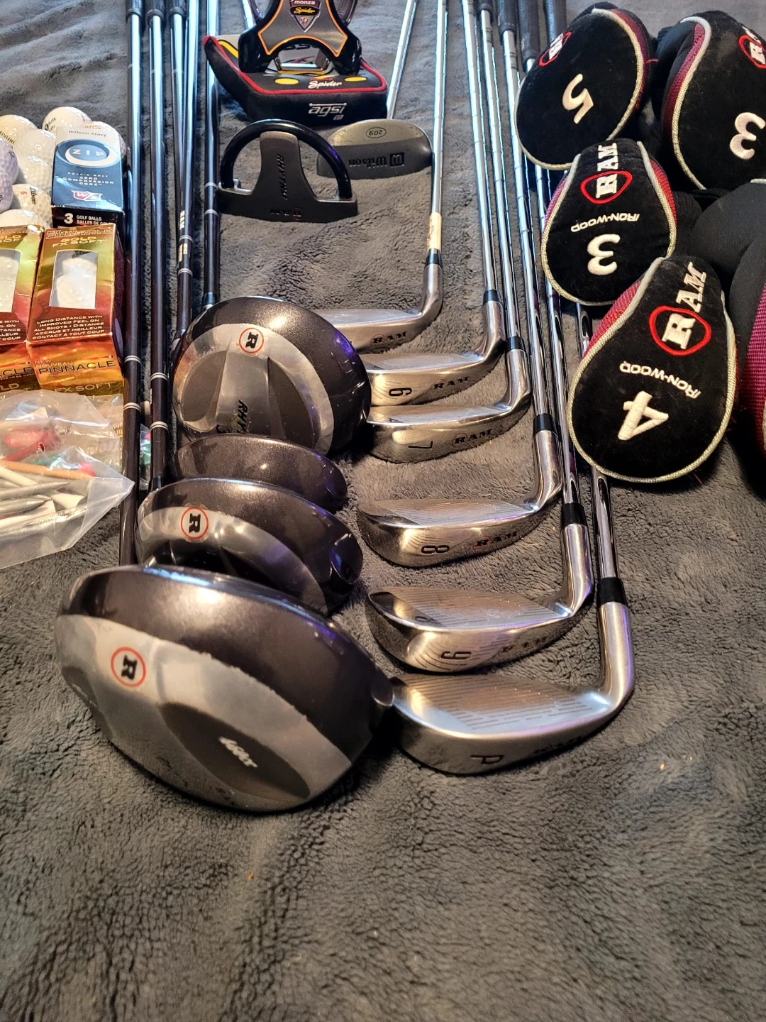 Complete Golf Club Set with Nike Bag and TaylorMade Putter - photo 3