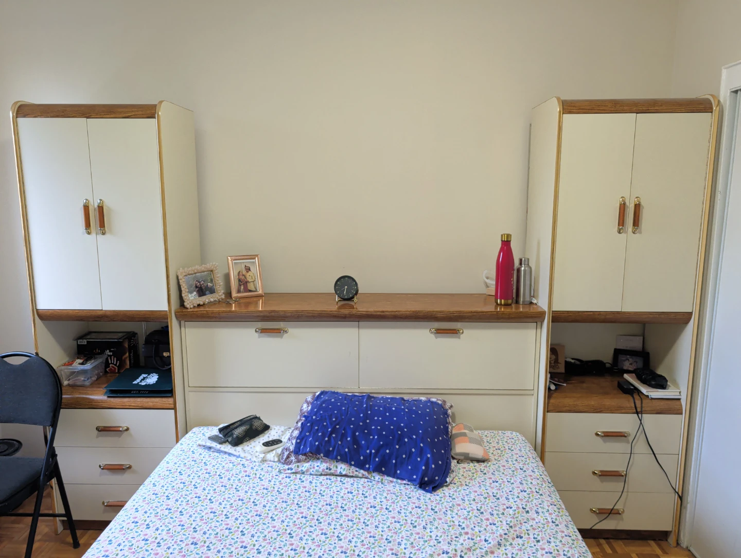 Bedroom set