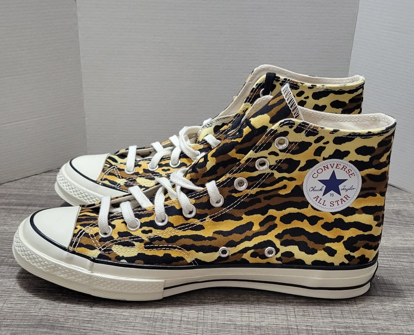 Converse Chuck Taylor All Star Leopard Print Shoes Size 11