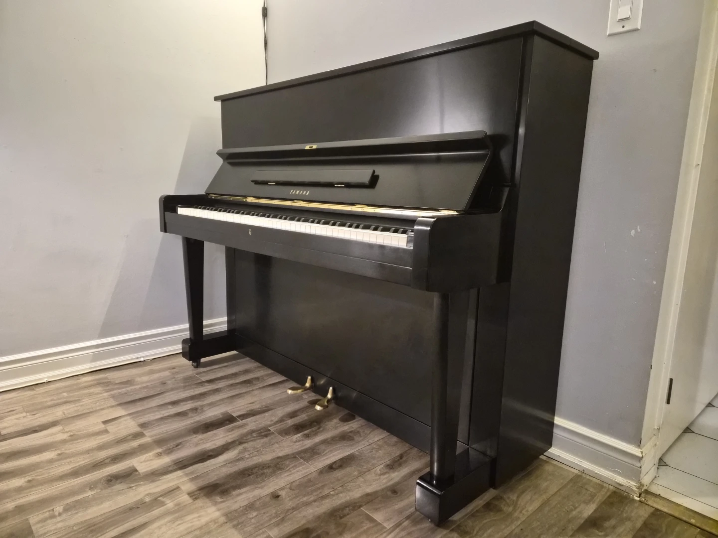 YAMAHA U1 UPRIGHT PIANO - photo 2